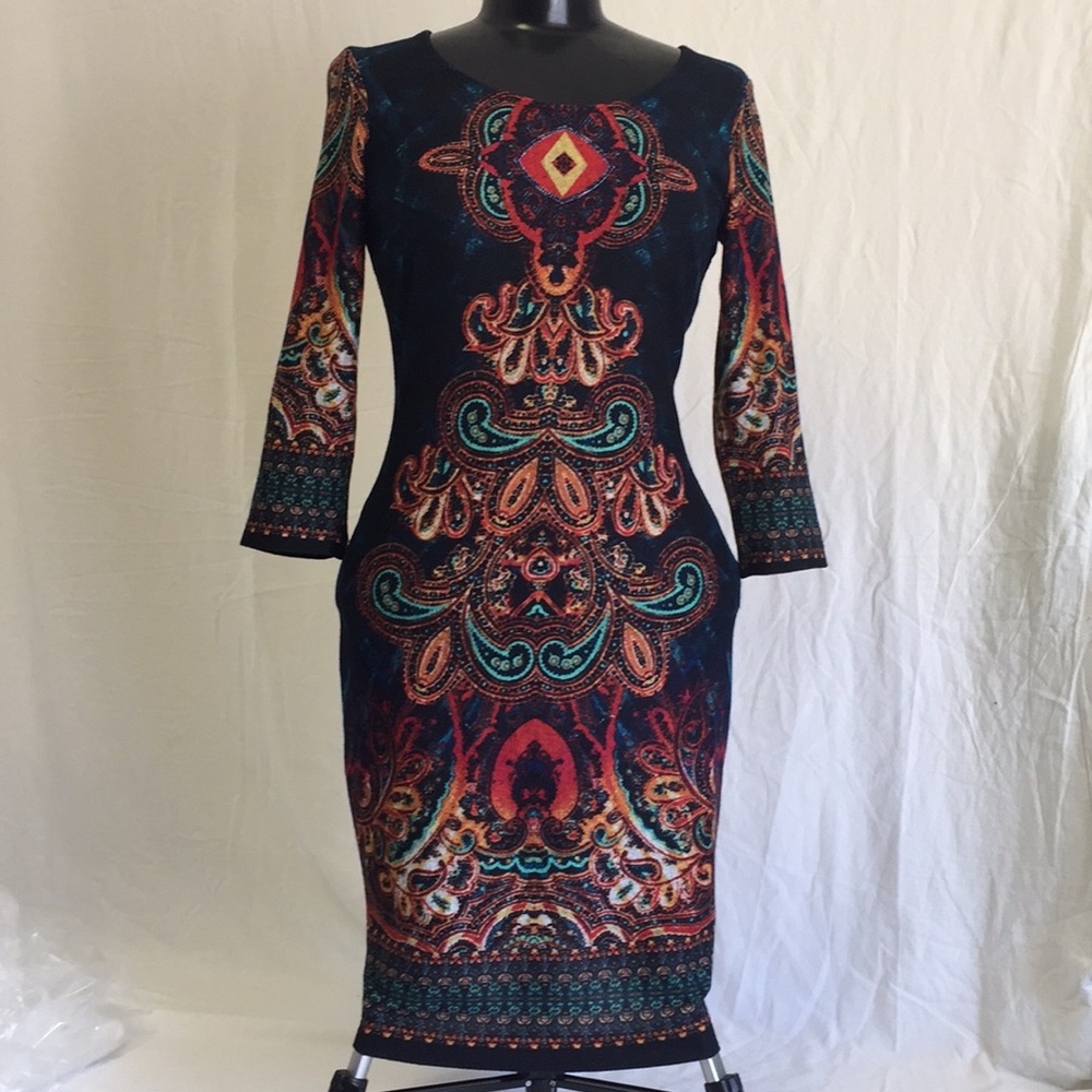 STILLETTO’S Dress Paisley Print.
